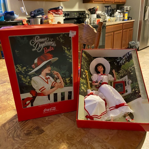 NIB Coca Cola Day Summer DayDreams Barbie 1997